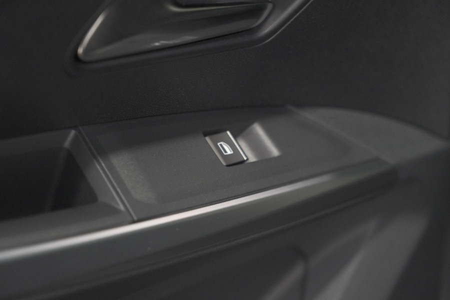 Peugeot 5008 1.2 Hybrid 136 GT | Allseason Banden | Adaptieve Cruise Control | 360 Camera | Apple Carplay