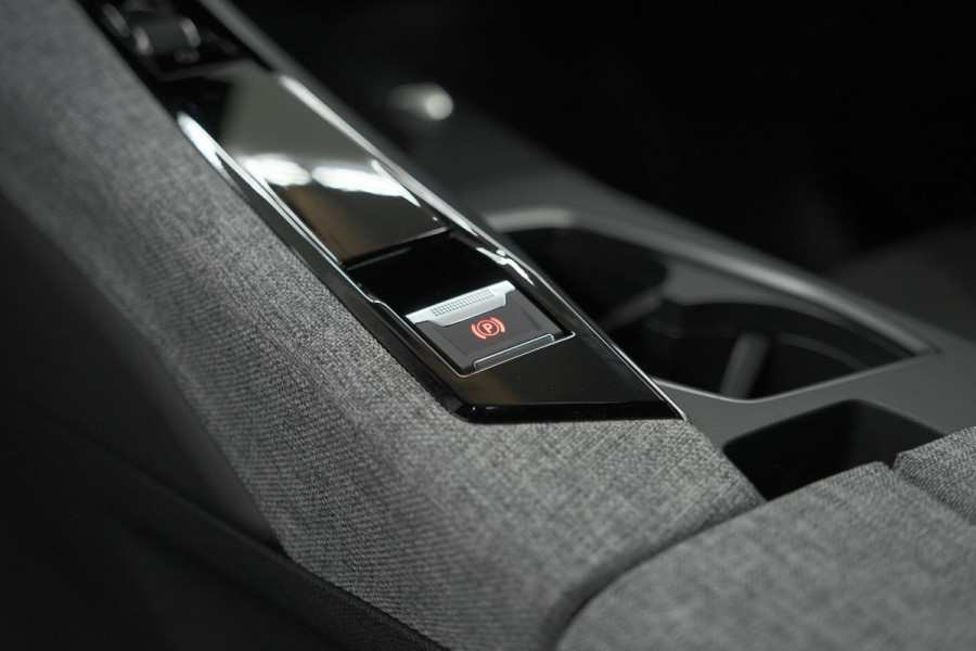 Peugeot 5008 1.2 Hybrid 136 GT | Allseason Banden | Adaptieve Cruise Control | 360 Camera | Apple Carplay
