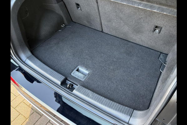 Volkswagen T-Cross 1.0 TSi Life CAMERA/CARPLAY/VIRTUAL/DODEHOEK/ADAPT.CRUISE