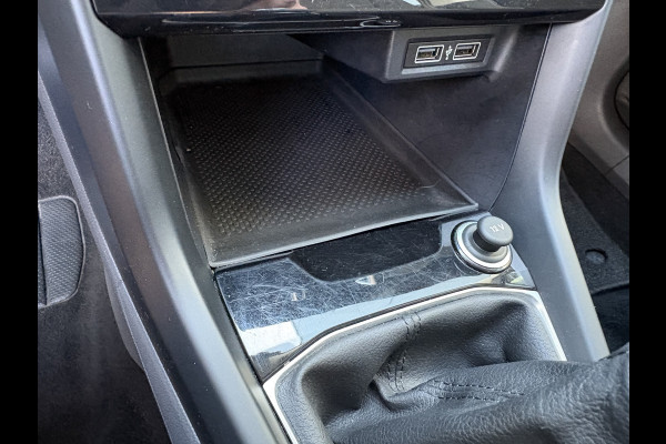 Volkswagen T-Cross 1.0 TSi Life CAMERA/CARPLAY/VIRTUAL/DODEHOEK/ADAPT.CRUISE