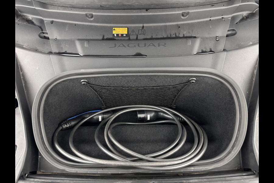 Jaguar I-PACE EV400 First Edition 90 kWh AWD {SOH-99%} Aut. *PANO | LEATHER | MATRIX-LED | MERIDIAN | TOPVIEW | BLINDSPOT | MEMORY-PACK | DIGI-COCKPIT | KEYLESS | HEAD-UP | NAVI-FULLMAP | HEATED-SPORTSEATS | DAB+ | AMBIENTLIGHT | PRIVACYGLASS | T