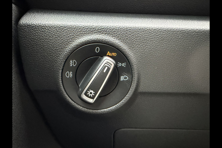 Volkswagen T-Roc 1.5 TSI Sport Automaat / Carplay / Navi / 18" LM / Adap. Cruise. / Parkeersensoren v+a