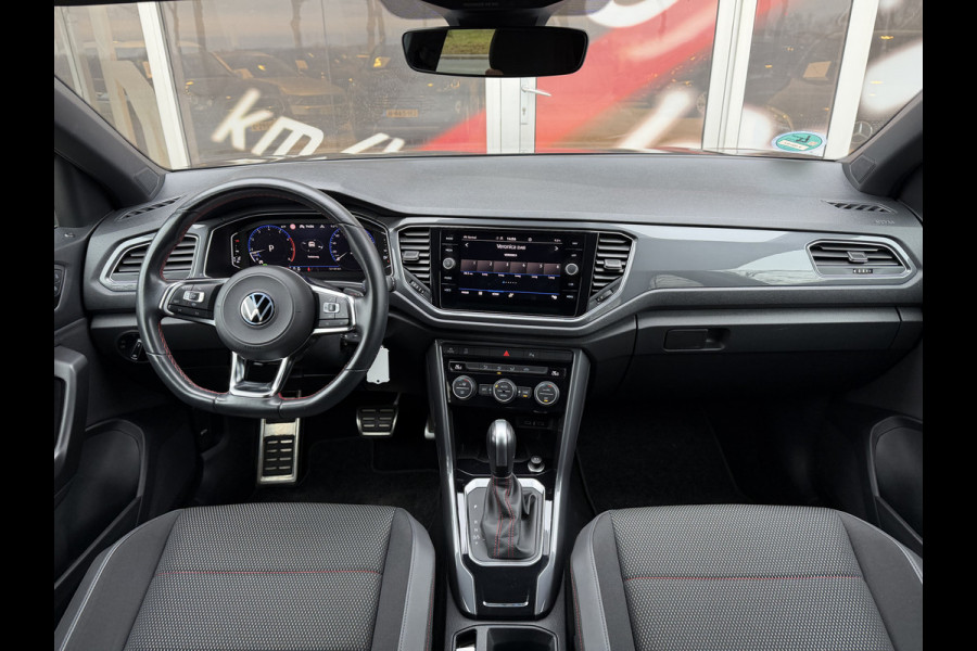 Volkswagen T-Roc 1.5 TSI Sport Automaat / Carplay / Navi / 18" LM / Adap. Cruise. / Parkeersensoren v+a
