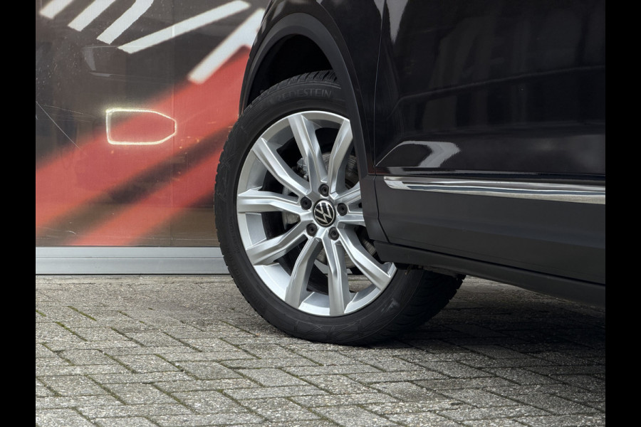 Volkswagen T-Roc 1.5 TSI Sport Automaat / Carplay / Navi / 18" LM / Adap. Cruise. / Parkeersensoren v+a