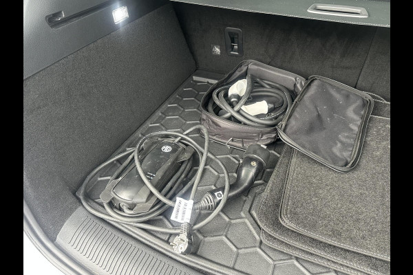 MG EHS 1.5 TGDI Luxury VAN € 23.900,- VOOR € 20.330,- UW LENTEVOORDEEL €3.570,-! | PHEV | MEGA COMPLEET! | COMPLETE HISTORIE AANWEZIG | FABRIEKSGARANTIE T/M 06-2029 | 52km WLTP ELECTR RIJBEREIK, TOTAAL RIJBEREIK TOT 1.000km!