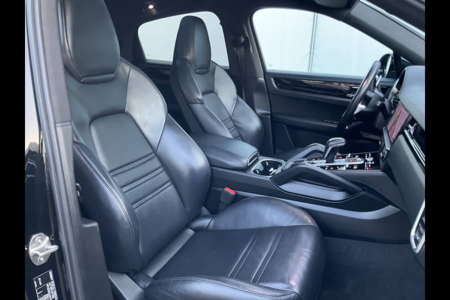 Porsche Cayenne Coupé 3.0 E-Hybrid PHEV 360° Pano SportChrono Luchtvering Bose Carplay Leer Memory UITSTRALING!