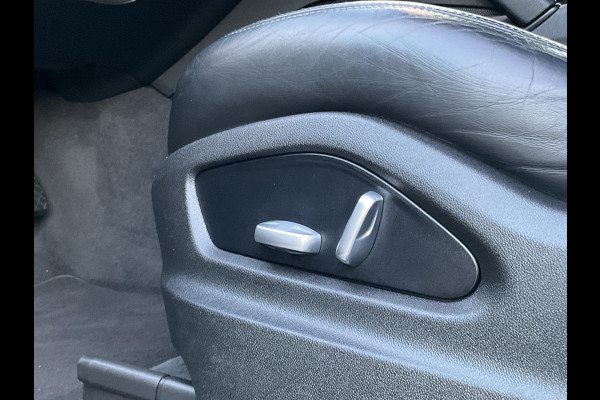 Porsche Cayenne Coupé 3.0 E-Hybrid PHEV 360° Pano SportChrono Luchtvering Bose Carplay Leer Memory UITSTRALING!