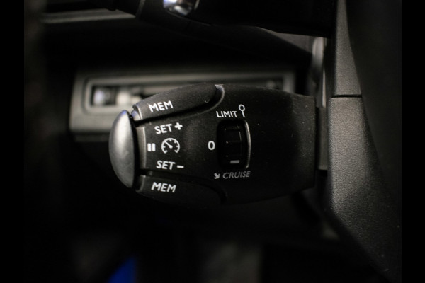 Peugeot 5008 1.6 e-THP Allure Sport (APPLE CARPLAY,NAVI,CAMERA,360 VIEW,DIGITAL COCKPIT,LED,CRUISE,GETINT,SPORTSTOELEN,LM VELGEN)