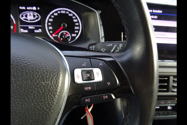 Volkswagen Polo 1.0 TSI Highline * PDC * 4 SEIZOENSBANDEN * CAMERA !!