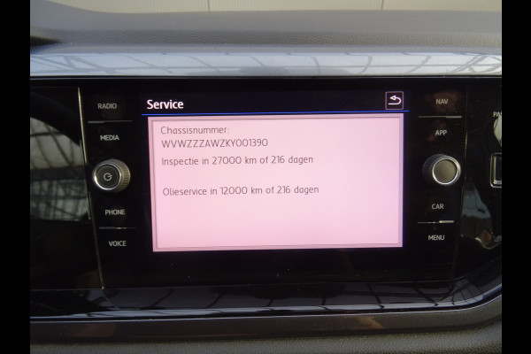 Volkswagen Polo 1.0 TSI Highline * PDC * 4 SEIZOENSBANDEN * CAMERA !!