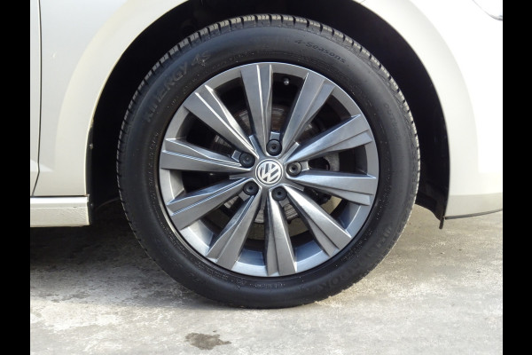 Volkswagen Polo 1.0 TSI Highline * PDC * 4 SEIZOENSBANDEN * CAMERA !!