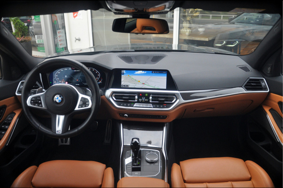 BMW 3 Serie Touring M340i xDrive Business Edition | Panoramadak | Laser | HUD | HK Audio | Zeer mooie staat!