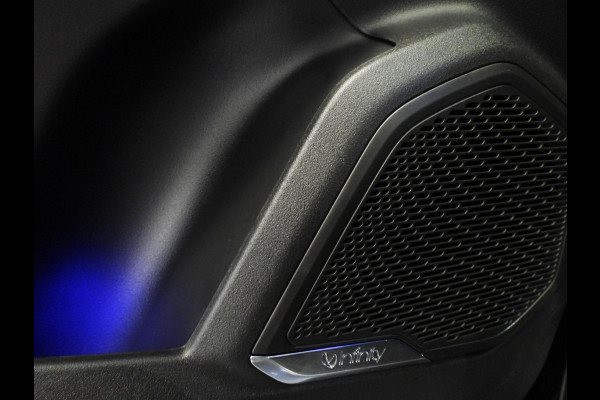 Lynk & Co 01 1.5 PHEV BlackLine ZW.HEMEL/360CAM/SCHUIFDAK/LED/20"LMV!