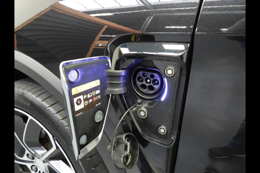 Lynk & Co 01 1.5 PHEV BlackLine ZW.HEMEL/360CAM/SCHUIFDAK/LED/20"LMV!