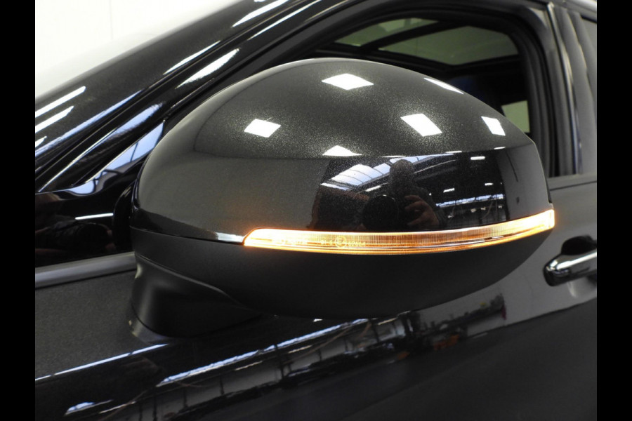 Lynk & Co 01 1.5 PHEV BlackLine ZW.HEMEL/360CAM/SCHUIFDAK/LED/20"LMV!