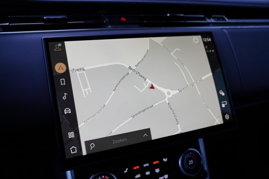 Land Rover Range Rover P510 E First Edition Panoramadak / Meridian / Elek. Trekhaak