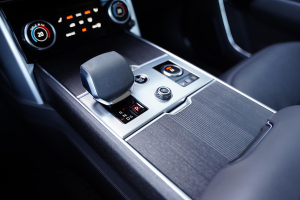 Land Rover Range Rover P510 E First Edition Panoramadak / Meridian / Elek. Trekhaak