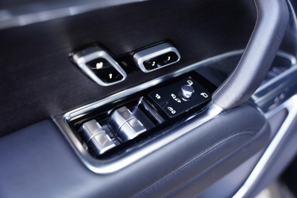 Land Rover Range Rover P510 E First Edition Panoramadak / Meridian / Elek. Trekhaak