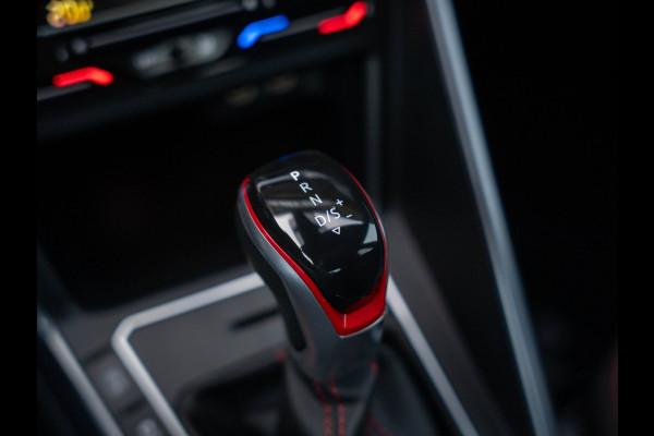 Volkswagen Polo 2.0 TSI GTI / IQ / Pano / Stoelverwarming / Camera