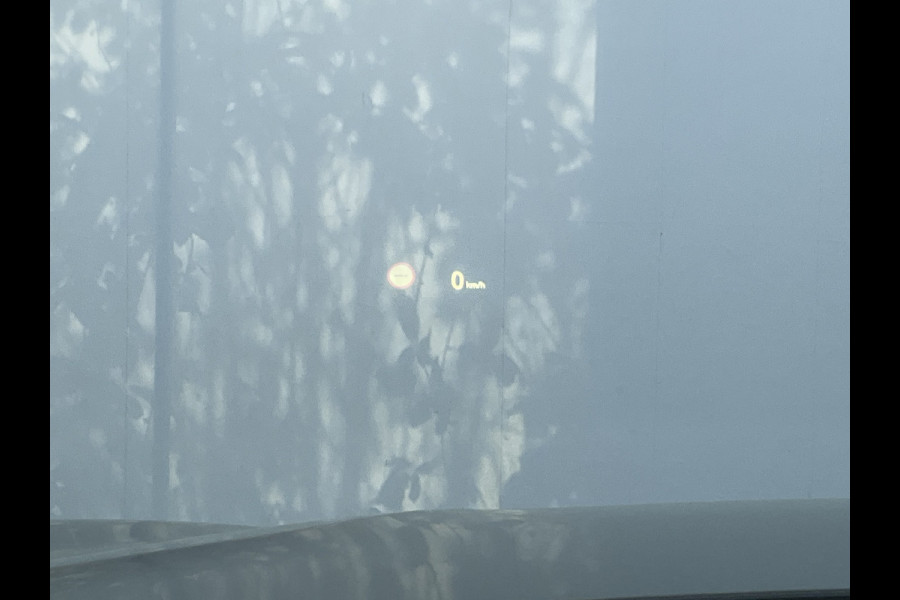 BMW X1 20i M-Sport Business Edition Plus Afn.Trekhaak HUD Leer Stoelverw 19 Inch Keyless NL-Auto!