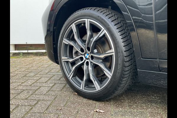 BMW X1 20i M-Sport Business Edition Plus Afn.Trekhaak HUD Leer Stoelverw 19 Inch Keyless NL-Auto!