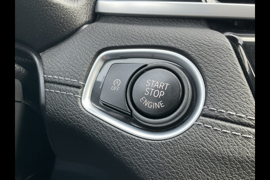 BMW X1 20i M-Sport Business Edition Plus Afn.Trekhaak HUD Leer Stoelverw 19 Inch Keyless NL-Auto!