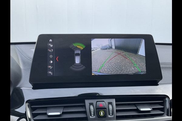 BMW X1 20i M-Sport Business Edition Plus Afn.Trekhaak HUD Leer Stoelverw 19 Inch Keyless NL-Auto!