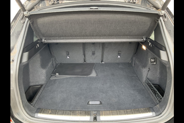 BMW X1 20i M-Sport Business Edition Plus Afn.Trekhaak HUD Leer Stoelverw 19 Inch Keyless NL-Auto!
