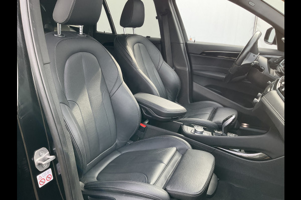BMW X1 20i M-Sport Business Edition Plus Afn.Trekhaak HUD Leer Stoelverw 19 Inch Keyless NL-Auto!