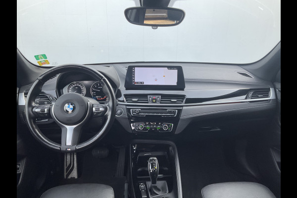 BMW X1 20i M-Sport Business Edition Plus Afn.Trekhaak HUD Leer Stoelverw 19 Inch Keyless NL-Auto!