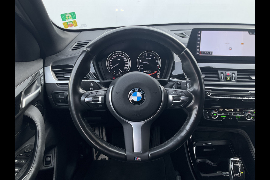 BMW X1 20i M-Sport Business Edition Plus Afn.Trekhaak HUD Leer Stoelverw 19 Inch Keyless NL-Auto!