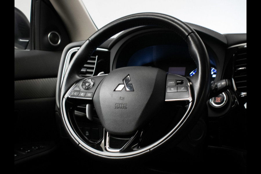 Mitsubishi Outlander 2.0 Connect Pro Sport (APPLE CARPLAY,NAVI,CAMERA,360 VIEW,STOEL/STUUR VERWARMING,CLIMATE,CRUISE,LM VELGEN)