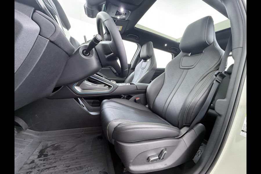 BYD ATTO 2 Boost 45 kWh DIRECT LEVERBAAR | Volledige BYD Fabrieksgarantie t/m 11-2030 of 150.000 km | Stoel & Stuurverwarming | Adaptieve Cruise | 360° Camera | Panoramadak | Dodehoekassistent | Origineel NL Auto