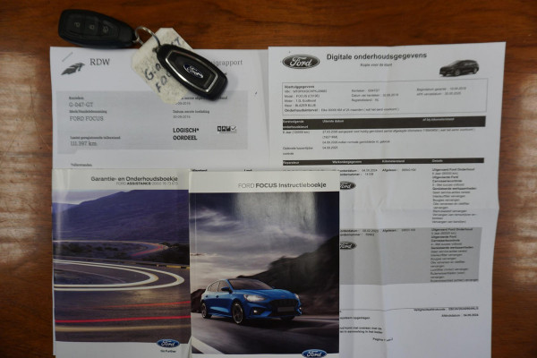 Ford FOCUS Wagon 1.0 EcoB.125PK Titanium Bus./Comfortstoelen/ B&O Geluidsinstallatie.