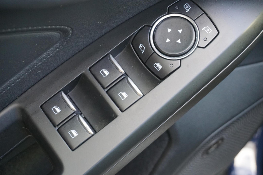 Ford FOCUS Wagon 1.0 EcoB.125PK Titanium Bus./Comfortstoelen/ B&O Geluidsinstallatie.