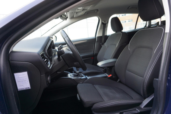 Ford FOCUS Wagon 1.0 EcoB.125PK Titanium Bus./Comfortstoelen/ B&O Geluidsinstallatie.
