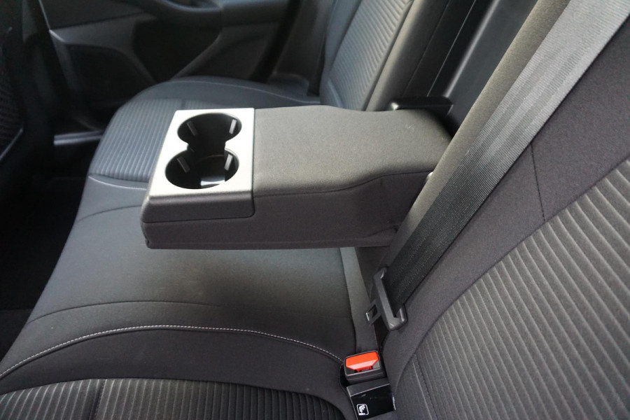 Ford FOCUS Wagon 1.0 EcoB.125PK Titanium Bus./Comfortstoelen/ B&O Geluidsinstallatie.