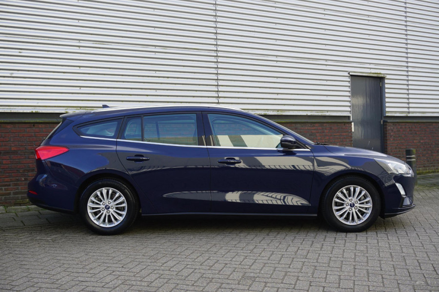 Ford FOCUS Wagon 1.0 EcoB.125PK Titanium Bus./Comfortstoelen/ B&O Geluidsinstallatie.