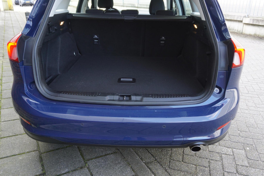 Ford FOCUS Wagon 1.0 EcoB.125PK Titanium Bus./Comfortstoelen/ B&O Geluidsinstallatie.