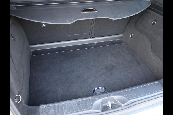 Mercedes-Benz B-Klasse 180 AUT. + 19 INCH LMV | TREKHAAK | LED | CAMERA | STOELVERW. | NAVIGATIE