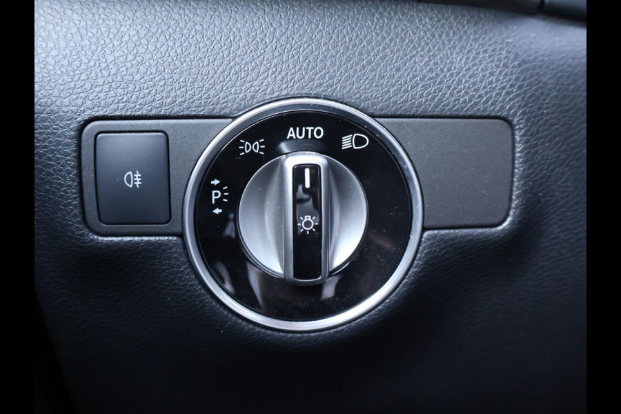 Mercedes-Benz B-Klasse 180 AUT. + 19 INCH LMV | TREKHAAK | LED | CAMERA | STOELVERW. | NAVIGATIE