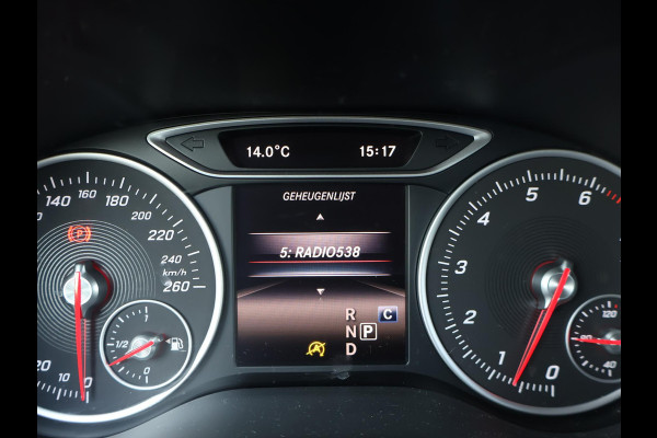 Mercedes-Benz B-Klasse 180 AUT. + 19 INCH LMV | TREKHAAK | LED | CAMERA | STOELVERW. | NAVIGATIE