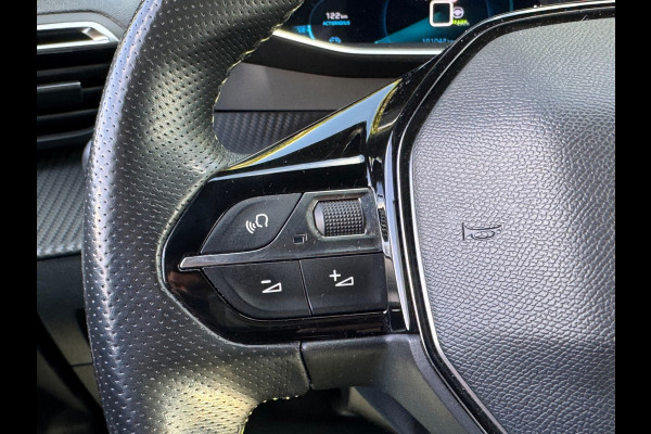 Peugeot e-2008 E-2008 GT 50kWh STOELVERWARMING DAB+ CARPLAY SFEERVERLICHTING AMBIANCE NAP