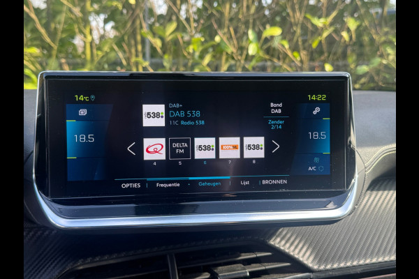 Peugeot e-2008 E-2008 GT 50kWh STOELVERWARMING DAB+ CARPLAY SFEERVERLICHTING AMBIANCE NAP