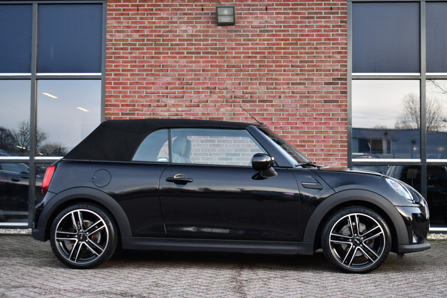 MINI Cabrio 1.5 Cooper 136pk aut Camera 18inch LED Windscherm