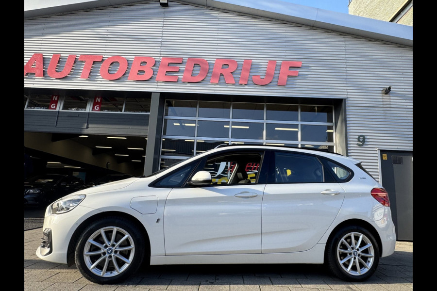 BMW 2 Serie Active Tourer 225xe iPerformance eDrive Edition - AUTOMAAT I Navigatie I Airco I PDC I Sport velgen I Dealer onderh.