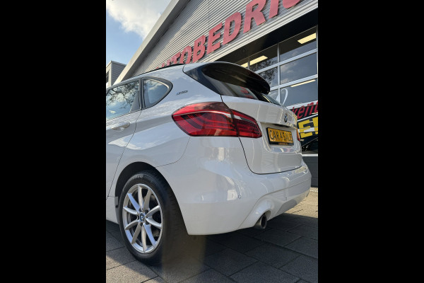 BMW 2 Serie Active Tourer 225xe iPerformance eDrive Edition - AUTOMAAT I Navigatie I Airco I PDC I Sport velgen I Dealer onderh.