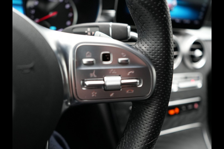 Mercedes-Benz C-Klasse Estate 300 e Business Solution AMG PHEV 320pk | Trekhaak af Fabriek | Adaptive Cruise | Alcantara Sportstoelen Verwarmd | Apple Carplay | Camera | BLIS | 18"L.M | Plug In Hybrid