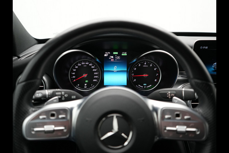 Mercedes-Benz C-Klasse Estate 300 e Business Solution AMG PHEV 320pk | Trekhaak af Fabriek | Adaptive Cruise | Alcantara Sportstoelen Verwarmd | Apple Carplay | Camera | BLIS | 18"L.M | Plug In Hybrid