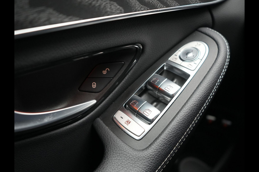 Mercedes-Benz C-Klasse Estate 300 e Business Solution AMG PHEV 320pk | Trekhaak af Fabriek | Adaptive Cruise | Alcantara Sportstoelen Verwarmd | Apple Carplay | Camera | BLIS | 18"L.M | Plug In Hybrid